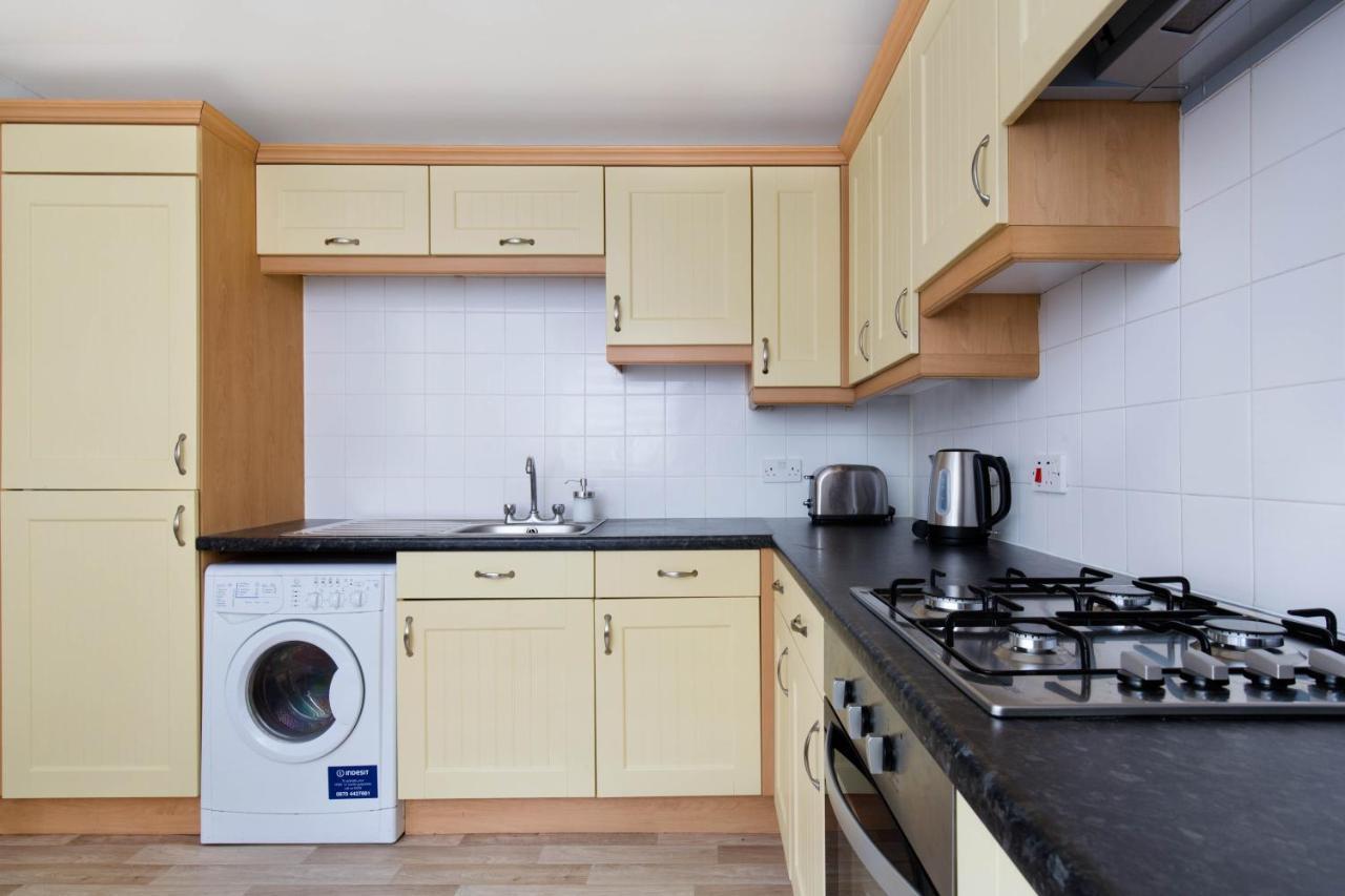 Dicksonfield Groud Floor Appartement